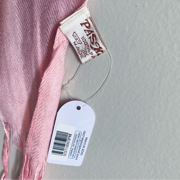 Pashmina Light Pink Scarf Shawl with Tassels 74 in long 29 in wide NWT - Picture 4 of 5